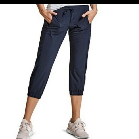 Athleta La Viva Blue Jogger Capri Pants - Picture 2 of 12